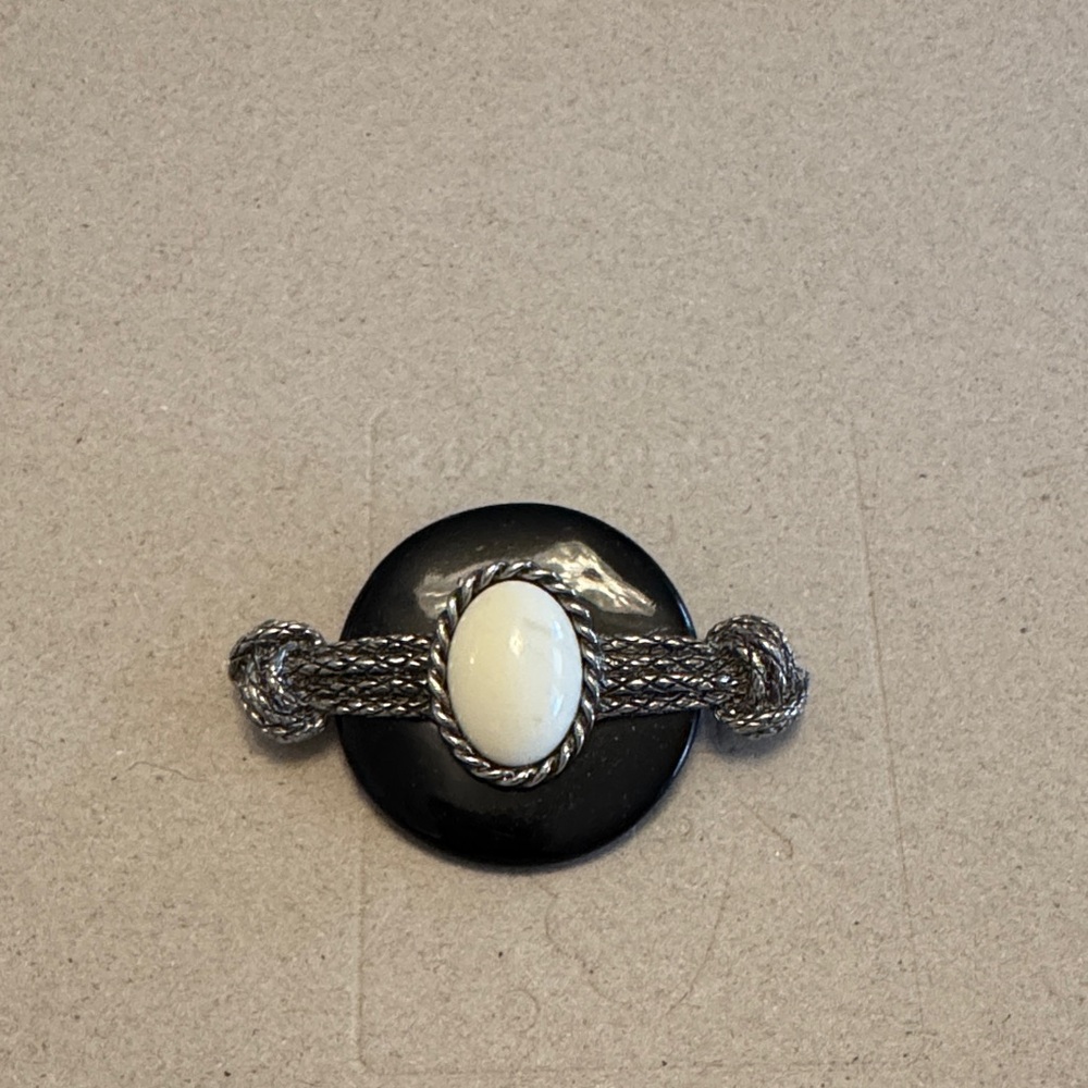 Elegant Black and Silver Women's Jewelry